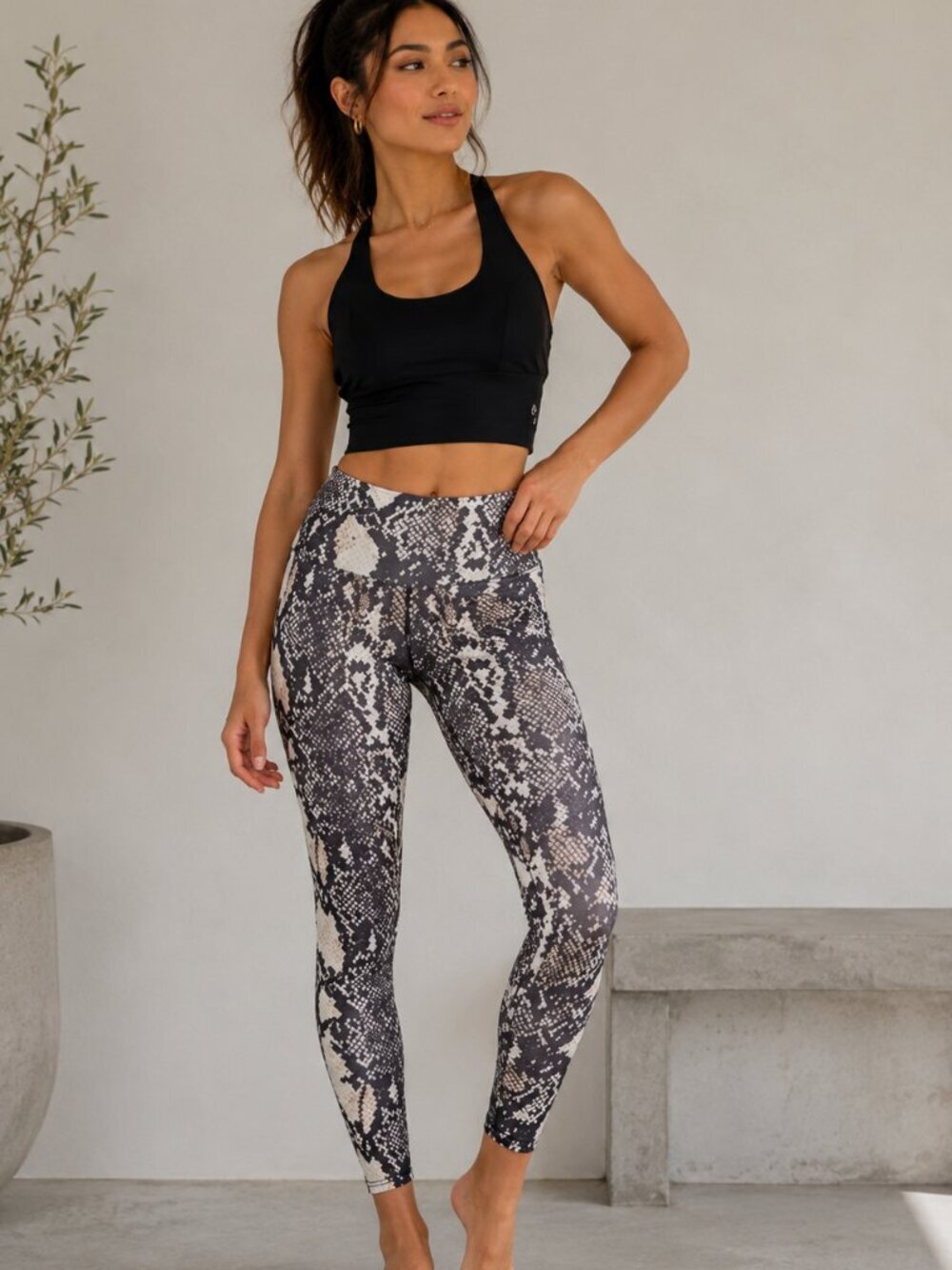 Electric Yoga Gray Snake Print Mid-Rise Leggings - S NWOT